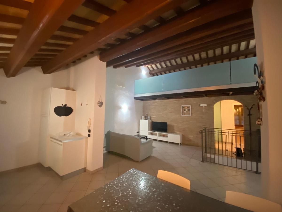 Casa Di Adele Apartment Chiaravalle Marche Exterior foto